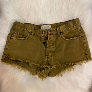 We The Free - Olive Denim Shorts